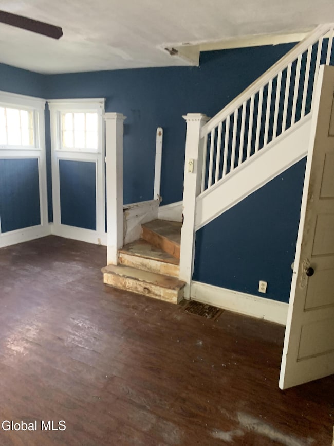 6 Sard Rd, Albany, NY 12209 - photo 6