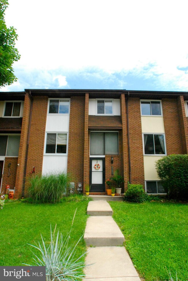 9265 Bellbeck Rd, Parkville, MD 21234 - photo 3