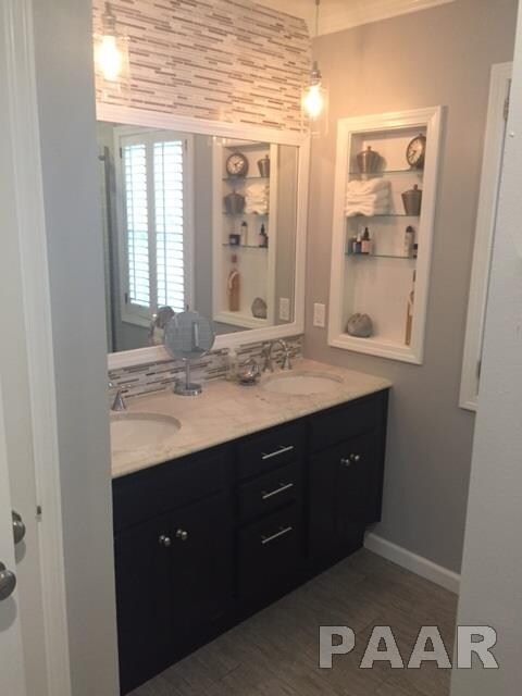 4614 N Weaverridge Blvd, Peoria, IL 61615 - photo 2