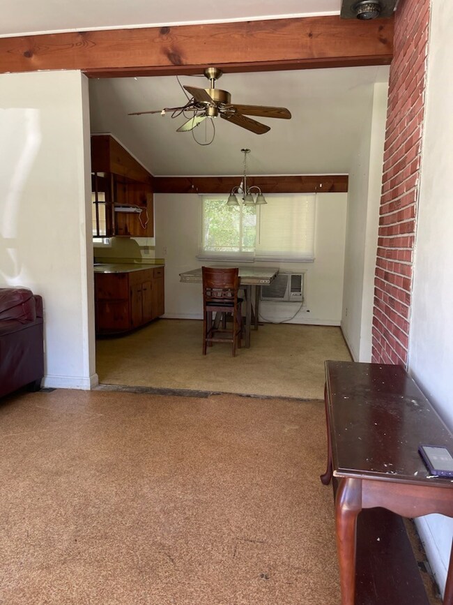 Walk-in foyer