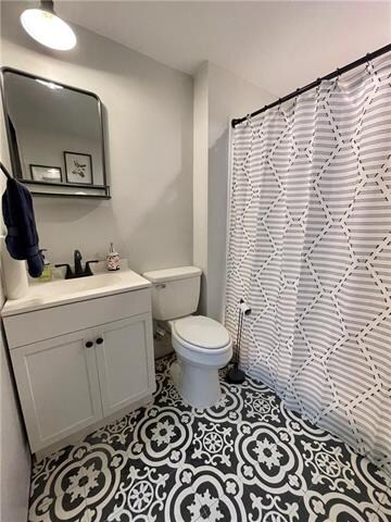 12006 W 66th St, Shawnee, KS 66216 - photo 7