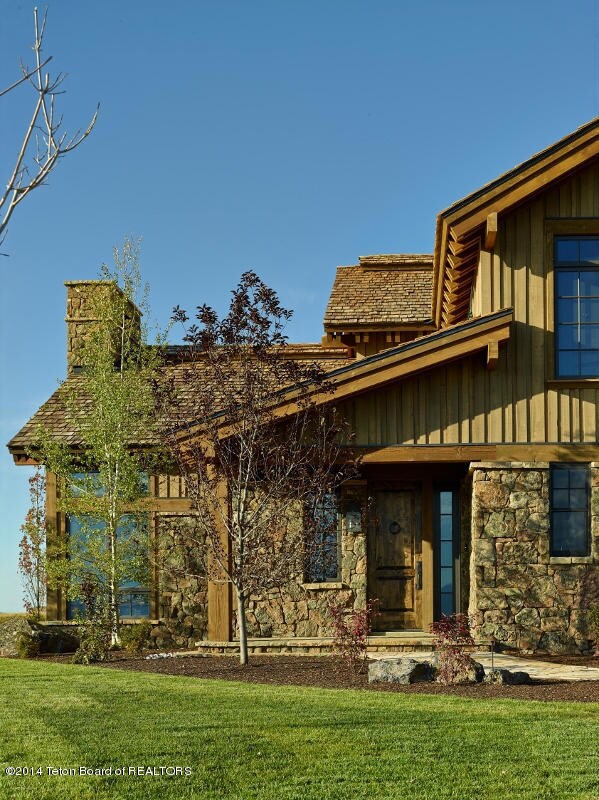 1060 Mourning Dove Ct, Driggs, ID 83422 - photo 3