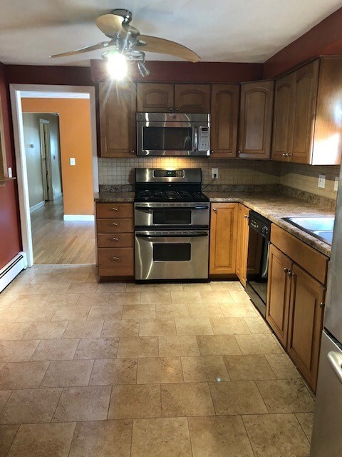 15 Lerner St, Warwick, RI 02888 - photo 3