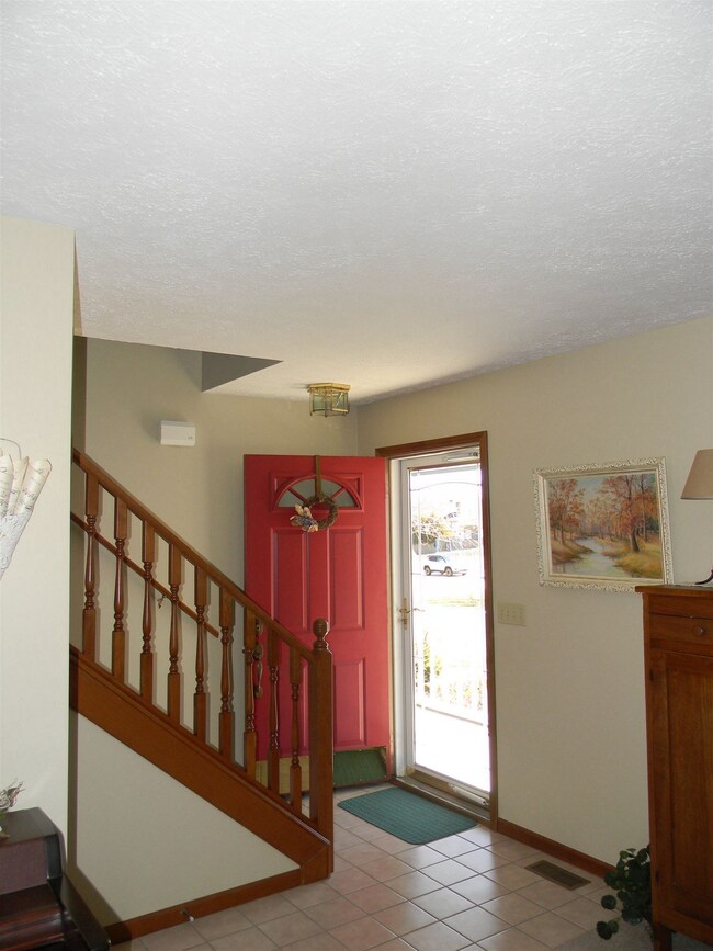 8002 Deer Creek Rd, Greentown, IN 46936 - photo 3