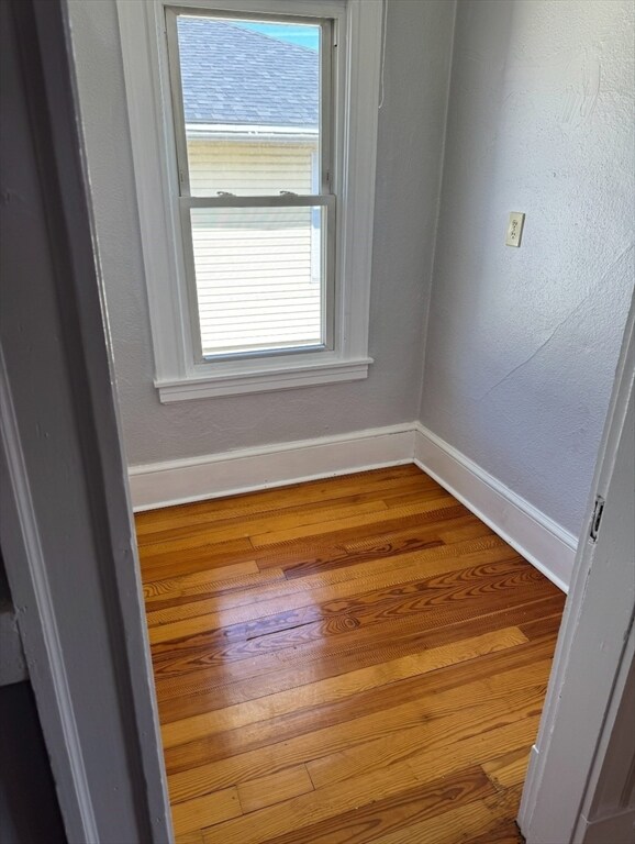 18 Lucretia Ave unit 3rd fl, Chicopee, MA 01013 - photo 4