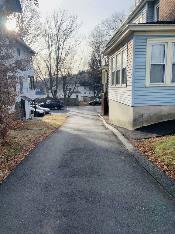 132 June St, Worcester, MA 01602 - photo 3