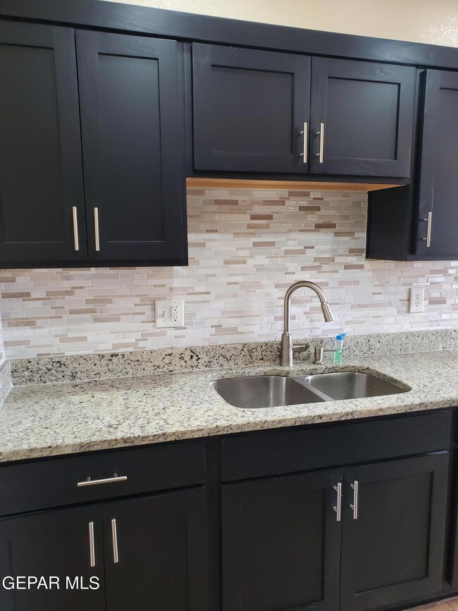 624 Manzanilla Place, El Paso, TX 79928 - photo 7