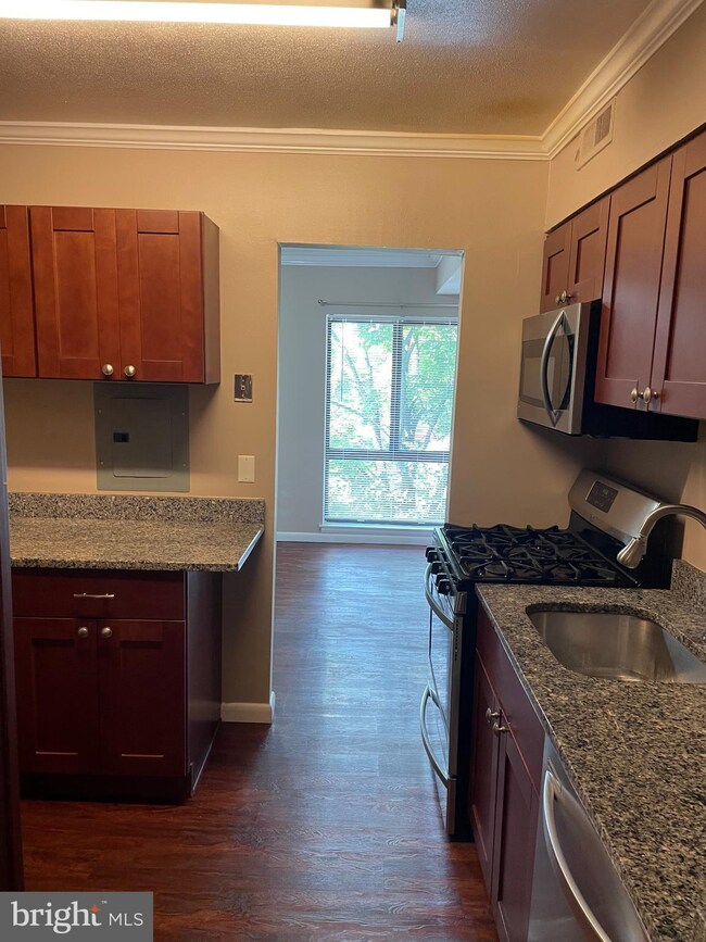 6099 Majors Ln unit 9, Columbia, MD 21045 - photo 5