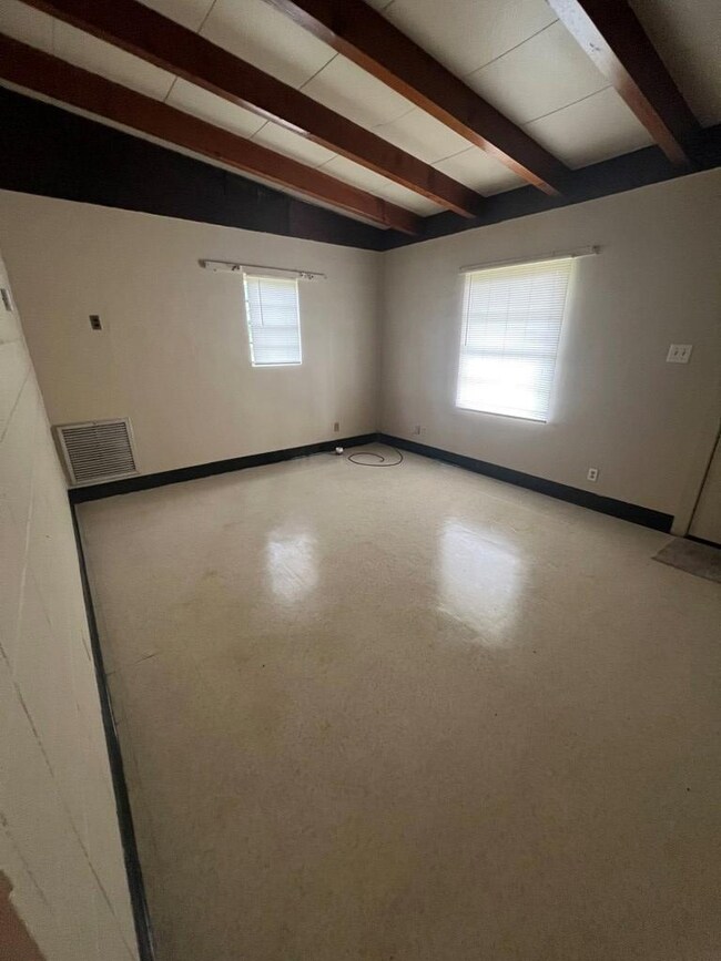 903 Riley St, Albany, GA 31705 - photo 5