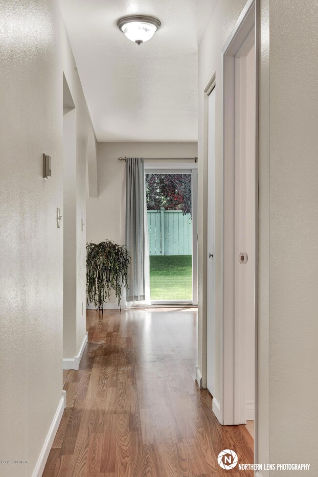 7_Hallway