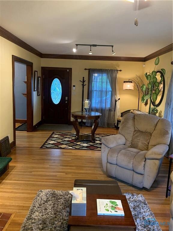 2315 Georgetown Ave, Toledo, OH 43613 - photo 4