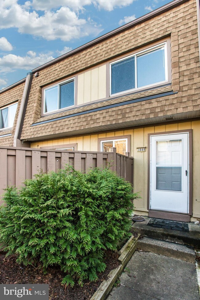 3888 Manzanita Place unit D, Alexandria, VA 22309 - photo 2