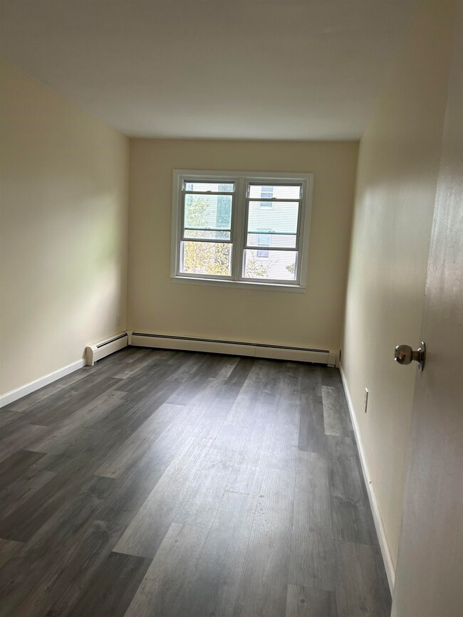 101 Ferry St unit 3, Jersey City, NJ 07307 - photo 4