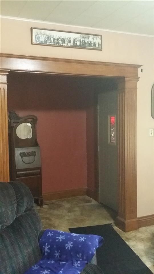 324 W Jefferson St, Kirklin, IN 46050 - photo 4