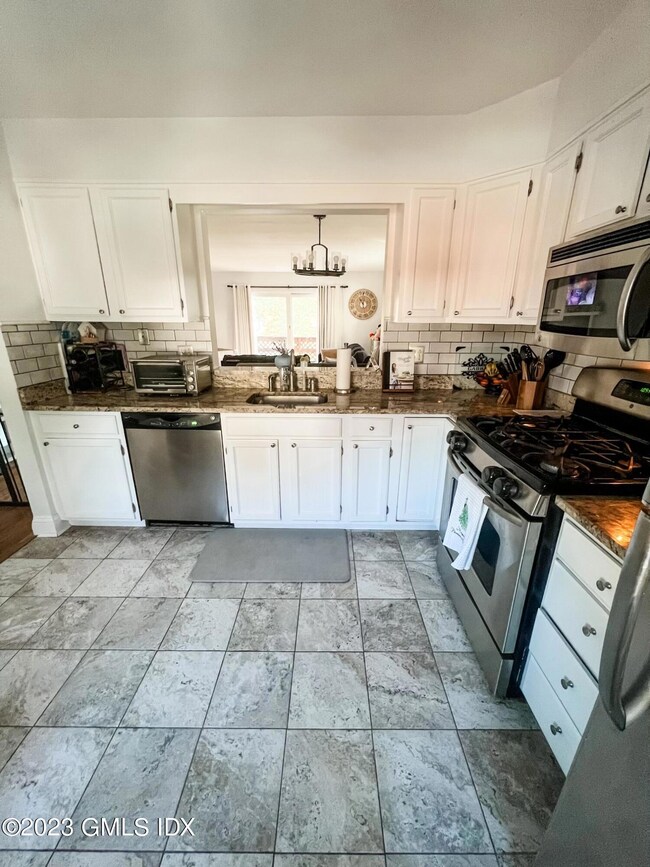 213 River Road Extension unit 1, Cos Cob, CT 06807 - photo 7