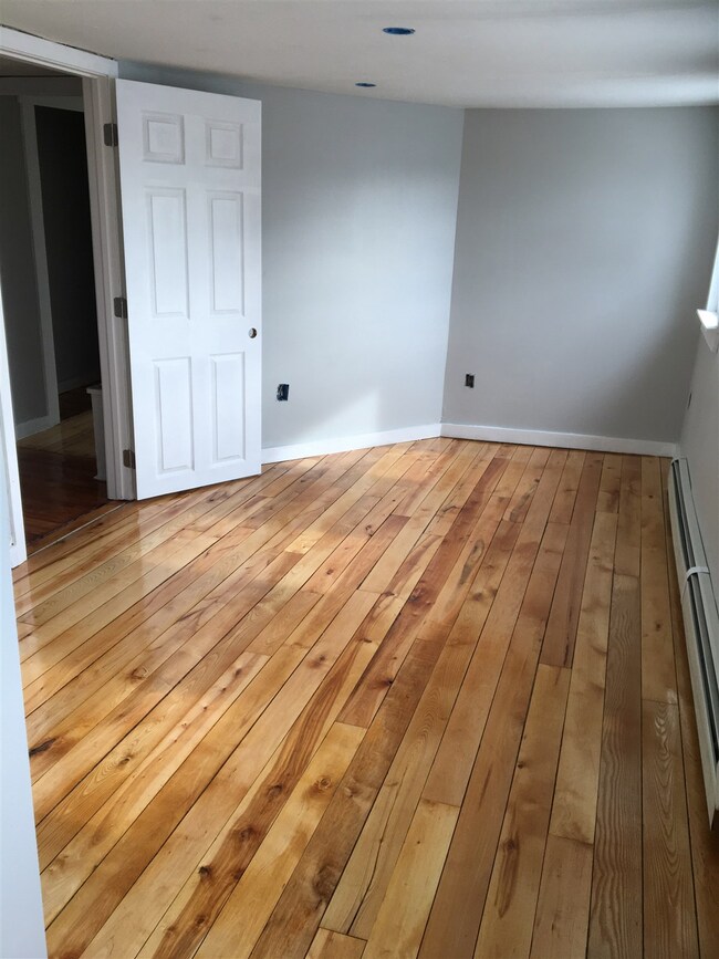 62 Tanner St, Concord, NH 03303 - photo 2