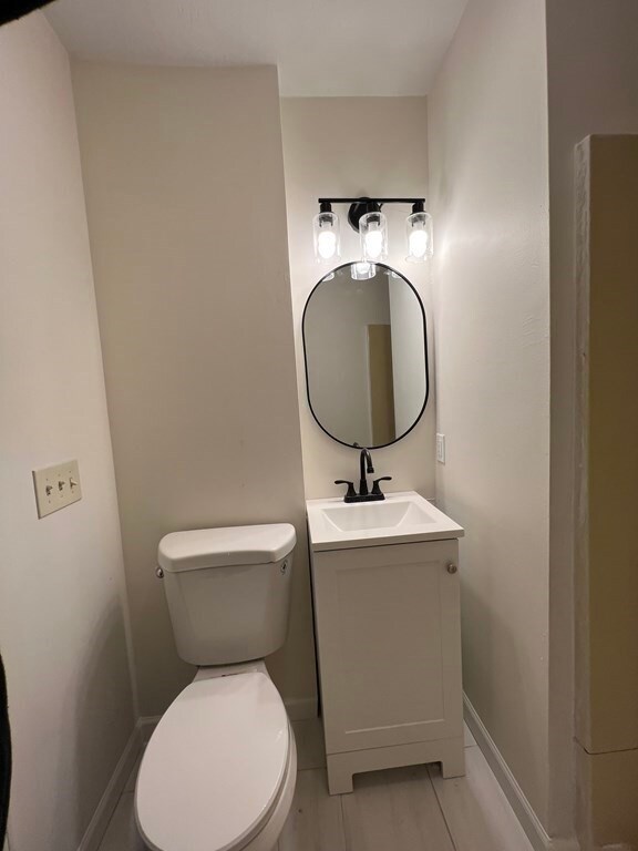 6 S Ward St unit 2, Worcester, MA 01610 - photo 3