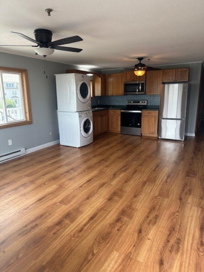 5 Duston Ave unit E, Hampton, NH 03842 - photo 3