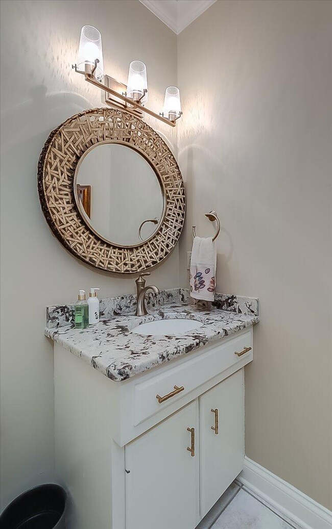 205 Wilkinson St, Frankfort, KY 40601 - photo 6