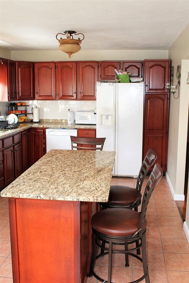 39 Cox St, Nashua, NH 03064 - photo 3