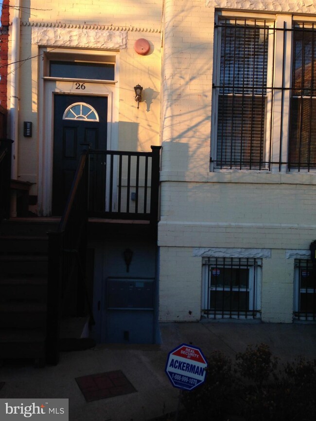 26 P St NE unit 1, Washington, DC 20002 - photo 4