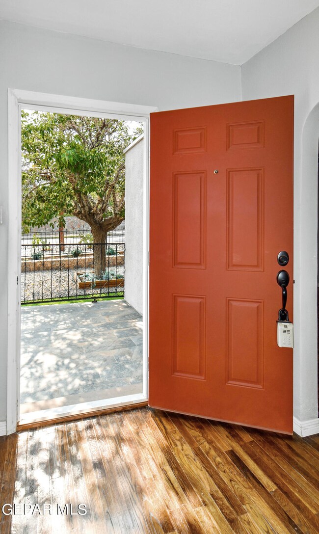 2728 Byron St, El Paso, TX 79930 - photo 7