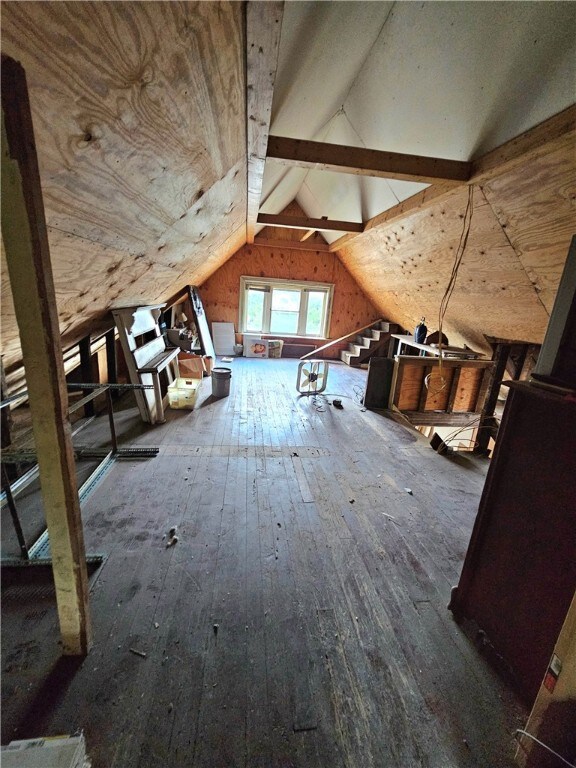 4th bedroom on the 3rd level that had a full bathr