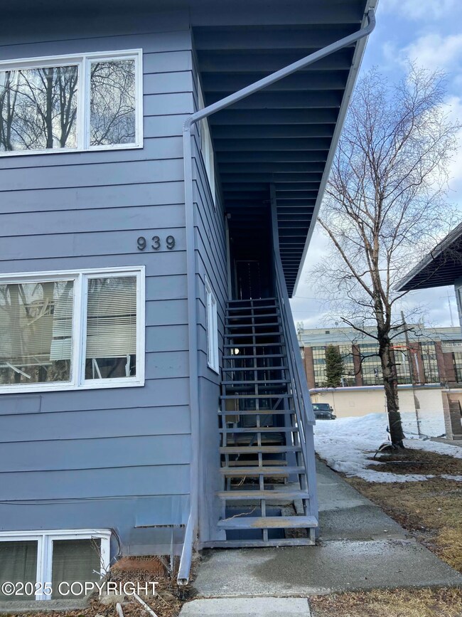 939 W 12th Ave unit 1, Anchorage, AK 99501 - photo 6