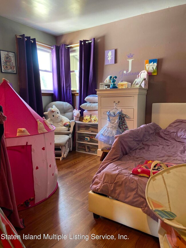 2006 N Railroad Ave, Staten Island, NY 10306 - photo 7