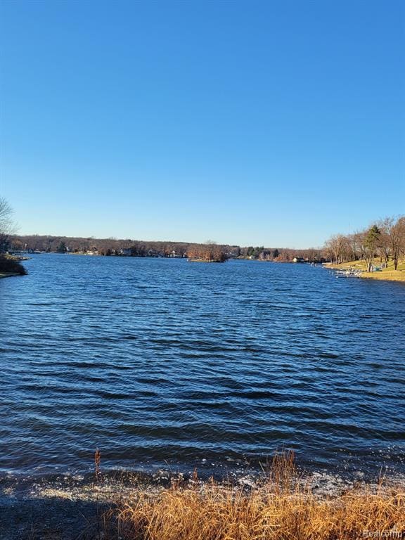 9877 Dixie Hwy, Clarkston, MI 48348 - photo 2