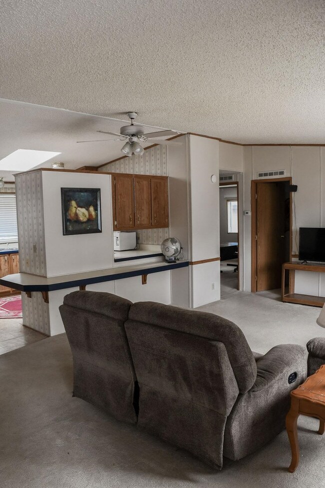 15008 N Savannah Ln, Mead, WA 99021 - photo 3