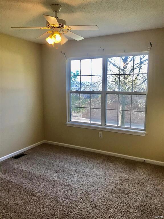 310 N Lucas St, Maryville, IL 62062 - photo 5