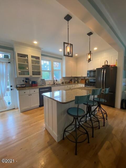 691 SW 26th Ln, Lincoln City, OR 97367 - photo 6