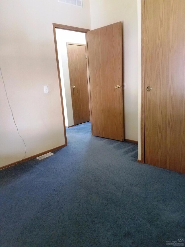 18985 Baker Rd, Bend, OR 97702 - photo 6