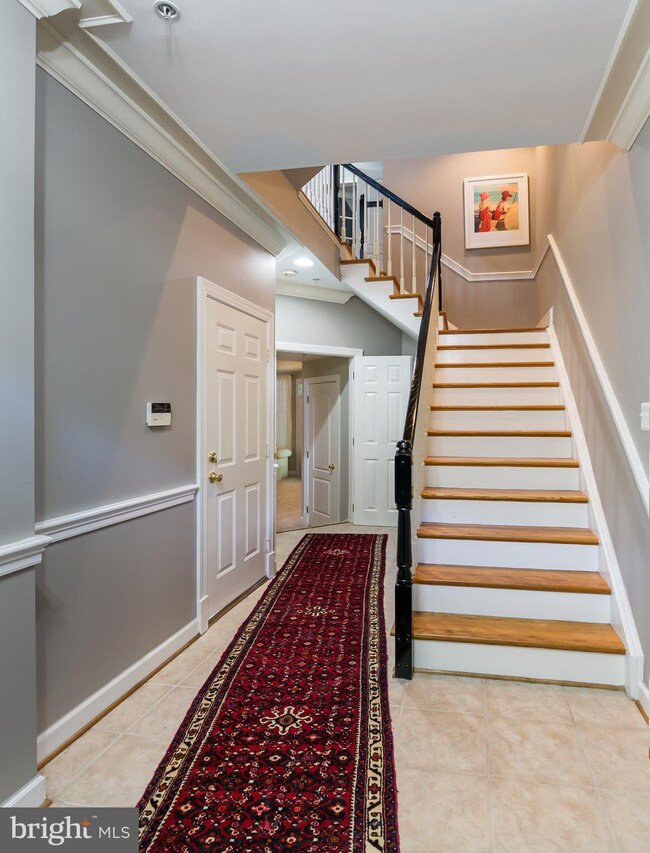 47808 Scotsborough Square, Sterling, VA 20165 - photo 5