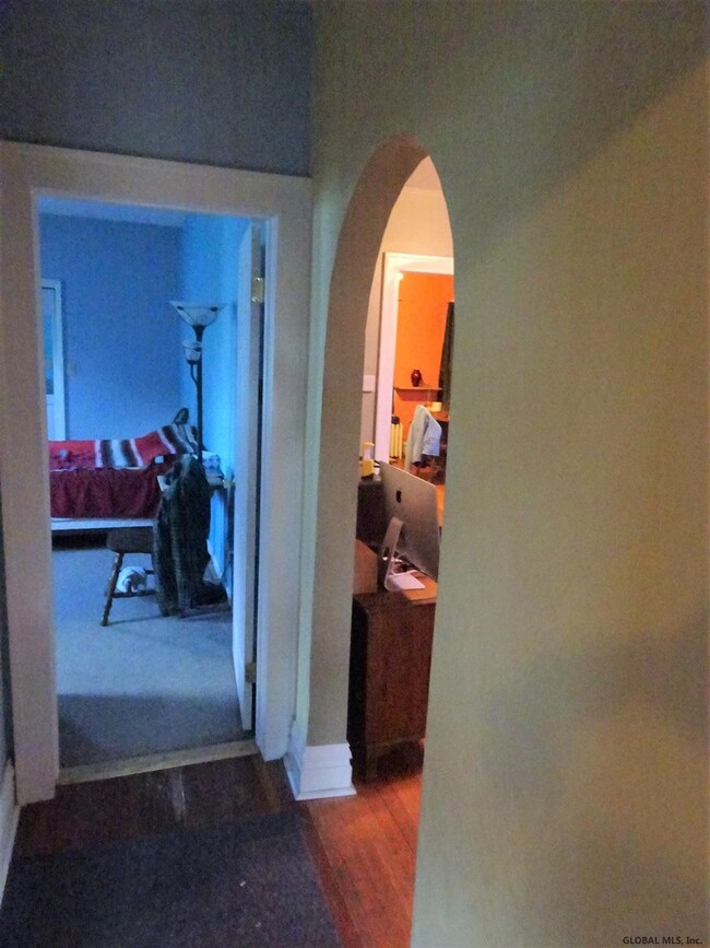 196 Osborne St, Albany, NY 12209 - photo 7