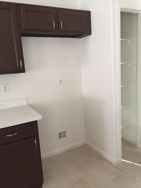 Windsor kitchen and pantry