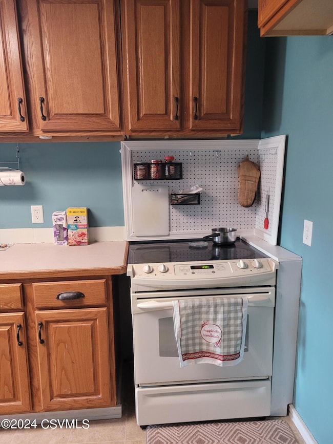 1253 W Arch St unit 1255, Coal Township, PA 17866 - photo 2