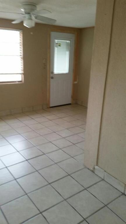 7927 Santa Maria Ct, El Paso, TX 79915 - photo 3