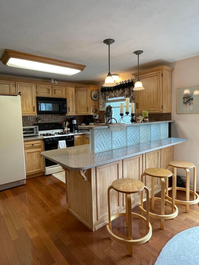 36 High Bridge Hill unit 185, Nashua, NH 03063 - photo 5