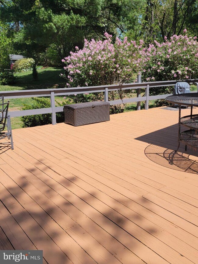 8300 Brookmere Blvd, Frederick, MD 21702 - photo 6