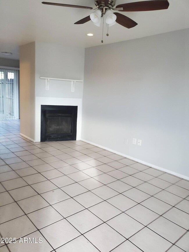 2645 E Harvard St unit 5, Phoenix, AZ 85008 - photo 2