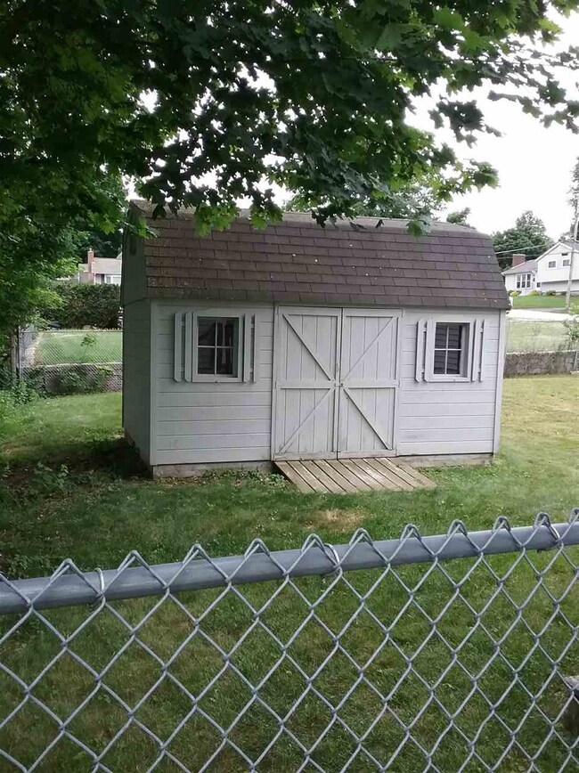 34 Bates Dr, Nashua, NH 03064 - photo 7