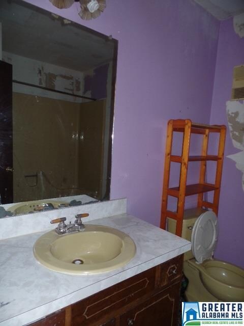 824 Candy Ln NE, Birmingham, AL 35215 - photo 6