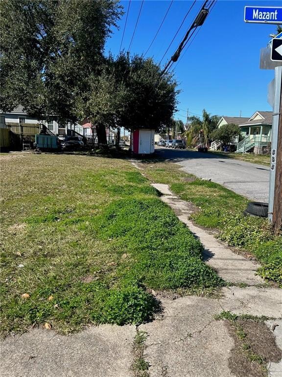1738 Mazant St, New Orleans, LA 70117 - photo 2