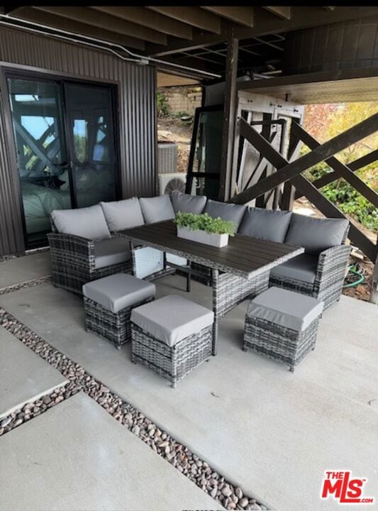 1433 Silvius Ave, San Pedro, CA 90731 - photo 3