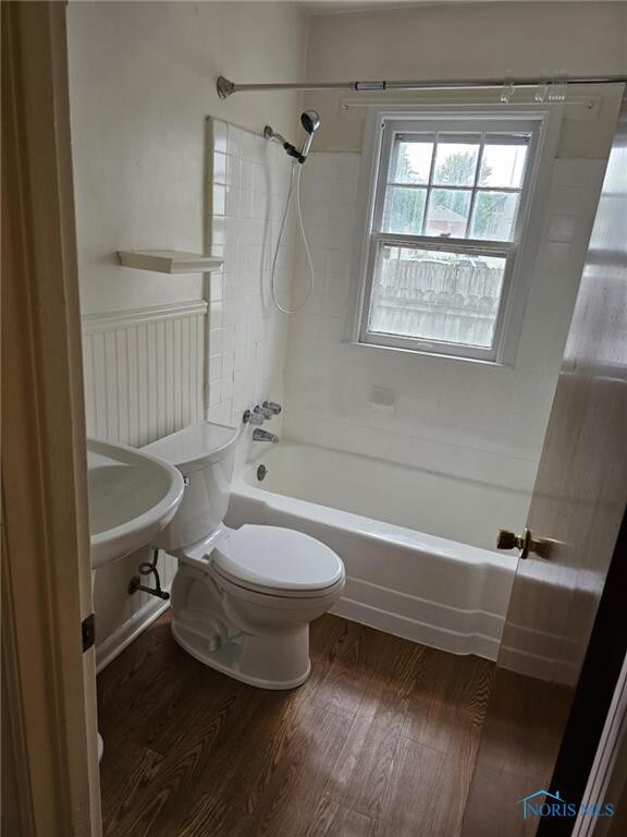 4421 Vermaas Ave, Toledo, OH 43612 - photo 2