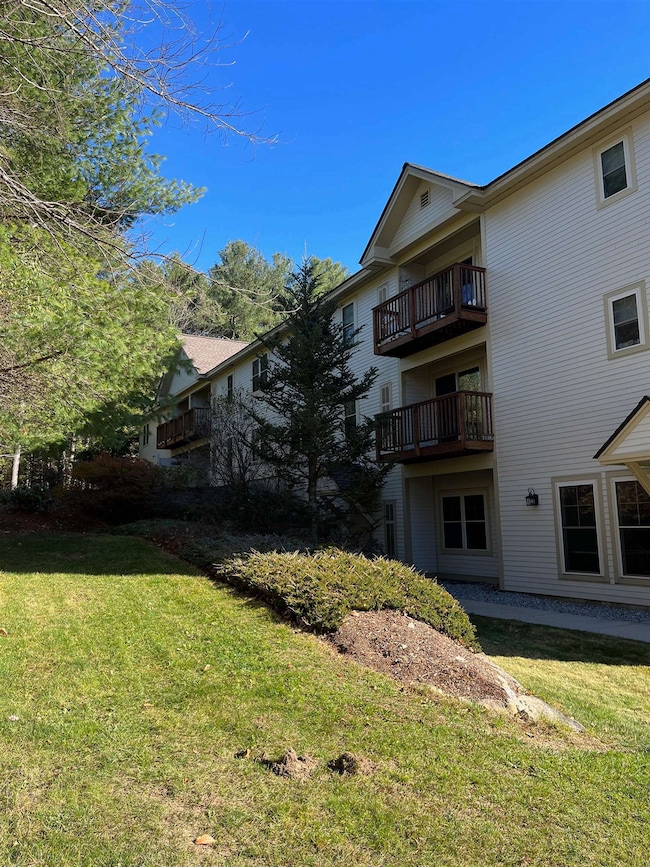 110 Fenwood Commons, New London, NH 03257 - photo 4