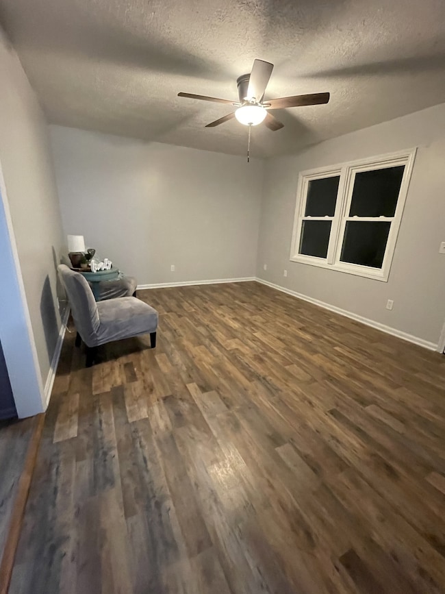 803 Sedgefield Ct, Manchester, TN 37355 - photo 3