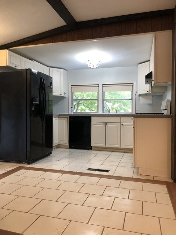 94 Holiday Dr, West Wareham, MA 02576 - photo 2